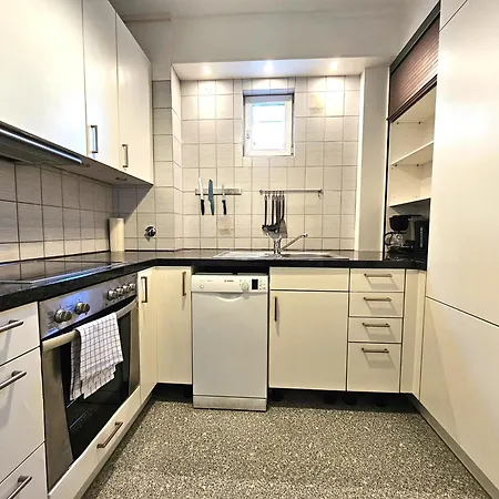 Representative דירה *