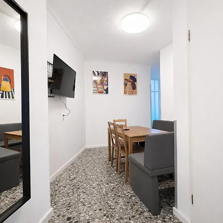 Representative * מירבוש