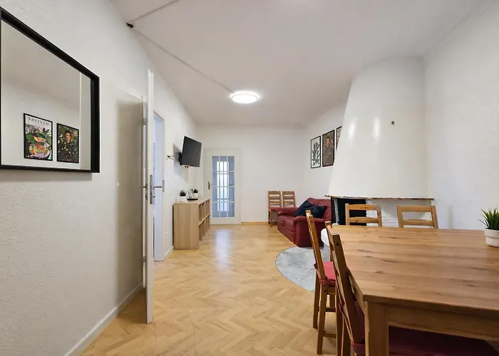 Representative Lejlighed *